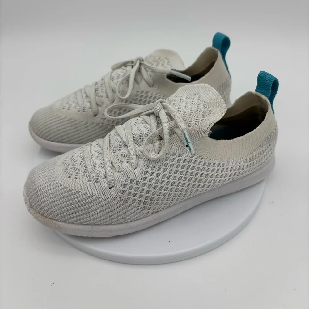 NATIVE Kids White Sneaker Shoe Mercury‎ LiteKnit Lace Up Stretch Girl Boy J1.5